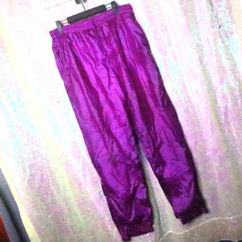 VINTAGE WINDBREAKER PANTS L Beyond Performance Neon Purple Solid Shiny Metallic